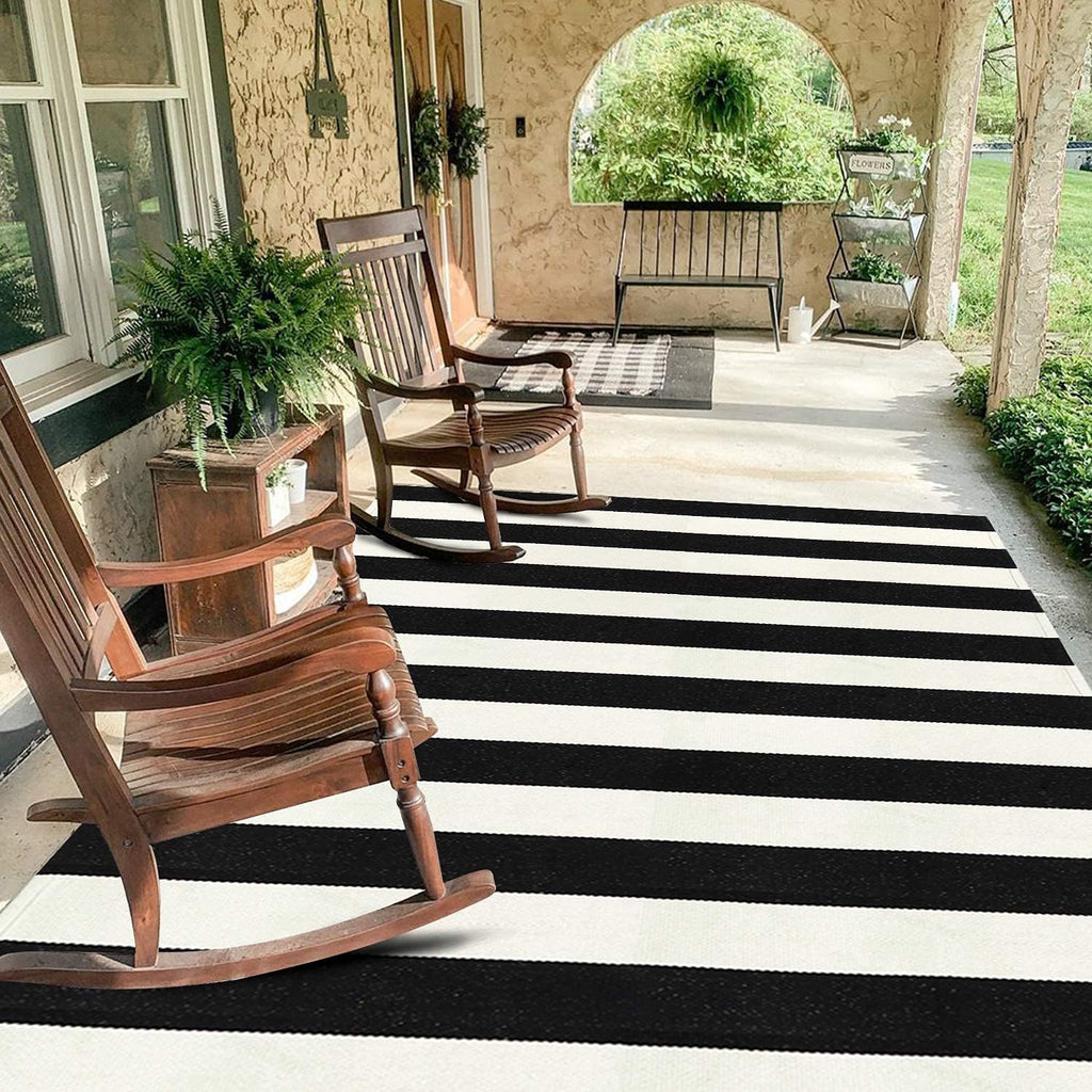 KIMODE Black and White Buffalo Plaid Outdoor Rug Fall Patio Floor Carpet